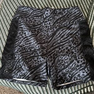 Stylish Gray Patterned Women's Workout Shorts